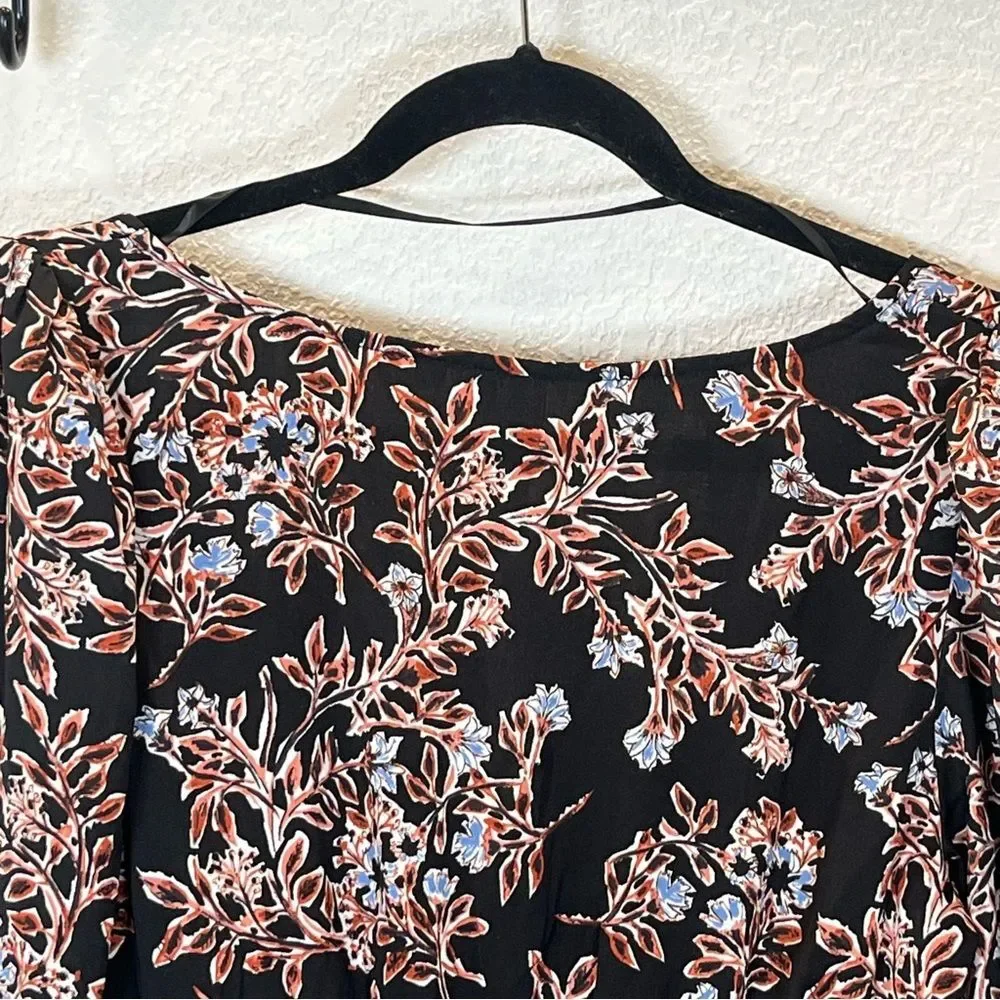 Free People Santiago Floral Cropped Smocked Boho Top in Black size Large